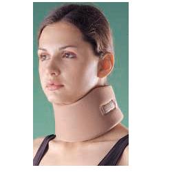 COLLARE CERVICALE OPPO A DENSITA' COMPATTA MISURA SMALL SUPPORTA LA COLONNA CERVICALE IN POSIZIONE NEUTRALE O ANATOMICA E PROVVEDE AD IMMOBILIZZARLA CHIUSURA IN VELCRO - farmasconti.eu