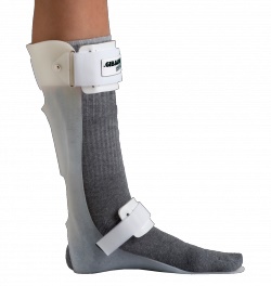 GIBAUD ORTHO AFO - TUTORE PER PIEDE CIONDOLANTE SINISTRO 02 - farmasconti.eu